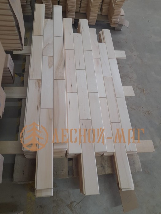 Стеновой паркет из липы - AB, 385мм х 70мм х 15мм 