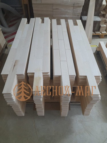 Стеновой паркет из липы - AB, 385мм х 70мм х 15мм 