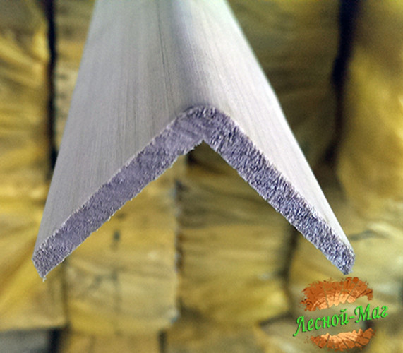 Уголок липа 