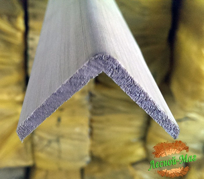 Уголок липа 